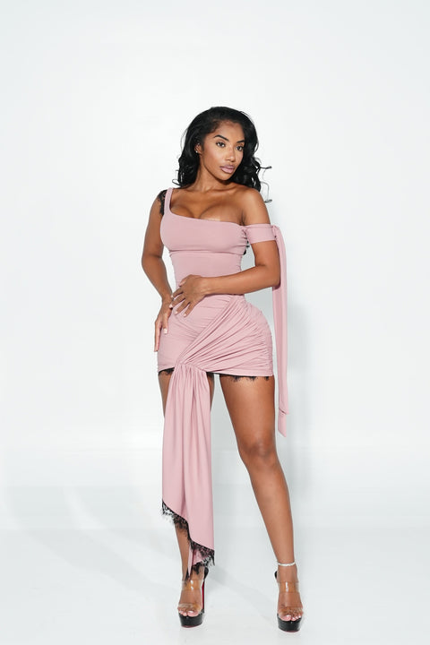 rose mini dress Motel motya flocked print halter neck in Black Roses on the skirt add a unique FARM Rio Tropical Rose Mini